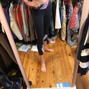 Black Lululemon crop leggings